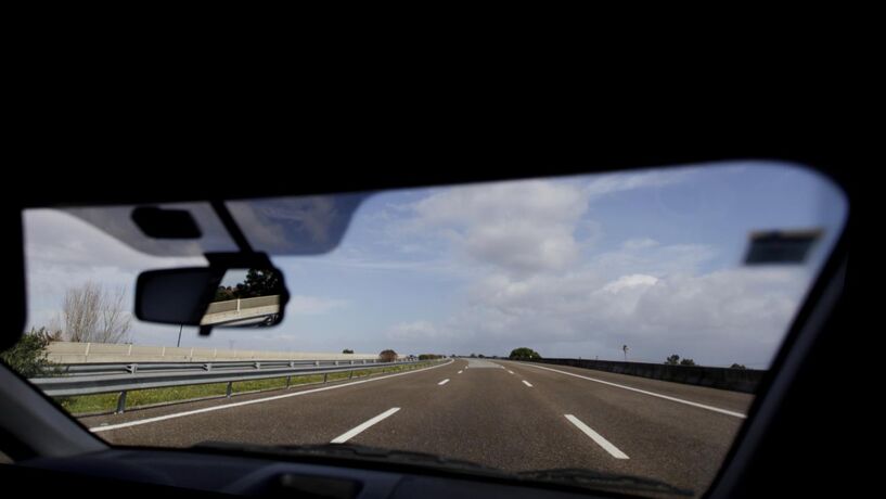 Cuidado com as multas no estrangeiro: Estados vão trocar dados sobre os automobilistas 