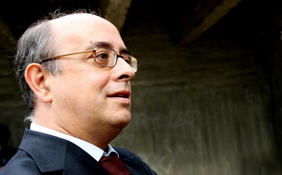Azeredo Lopes - Defesa Nacional: O portuense que lidera a pasta da Defesa não é recordado espontaneamente por quase ninguém (0,1%), apesar de se ter destacado já antes, entre 2006 e 2011, na presidência da Entidade Reguladora para a Comunicação Social e, desde a eleição de Rui Moreira, como chefe de gabinete do presidente da Câmara do Porto. É por uma décima que José Alberto Azeredo Lopes, professor de Direito Internacional da Universidade Católica, surge com mais avaliações positivas (0,4) do que negativas (0,3).