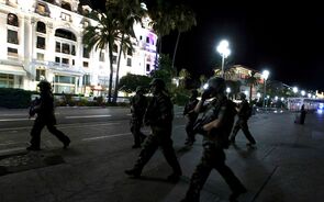 França prolonga estado de emergência