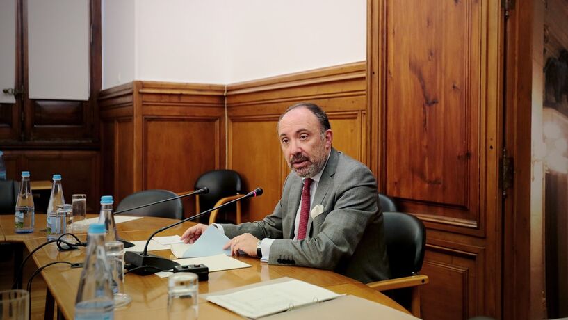 Matos Correia pondera demitir-se da presidência do inquérito à CGD