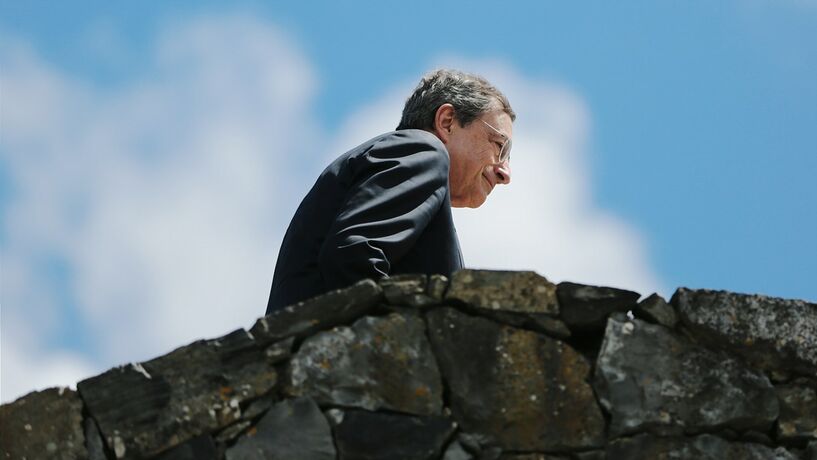 BCE corta previsões e dá mais estímulos à economia