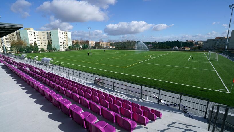 Mercadona "devolve" estádio ao Canidelo de Gaia