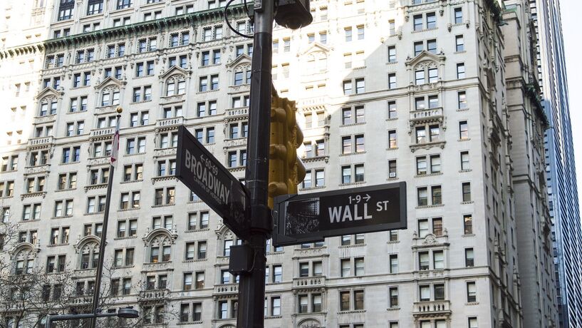 Investidores aplaudem dados do emprego nos EUA e catapultam Wall Street