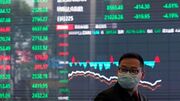 Bolsas, petróleo e ouro recuperam de semana 'horribilis'. Juros descem com corte dos bancos centrais à vista