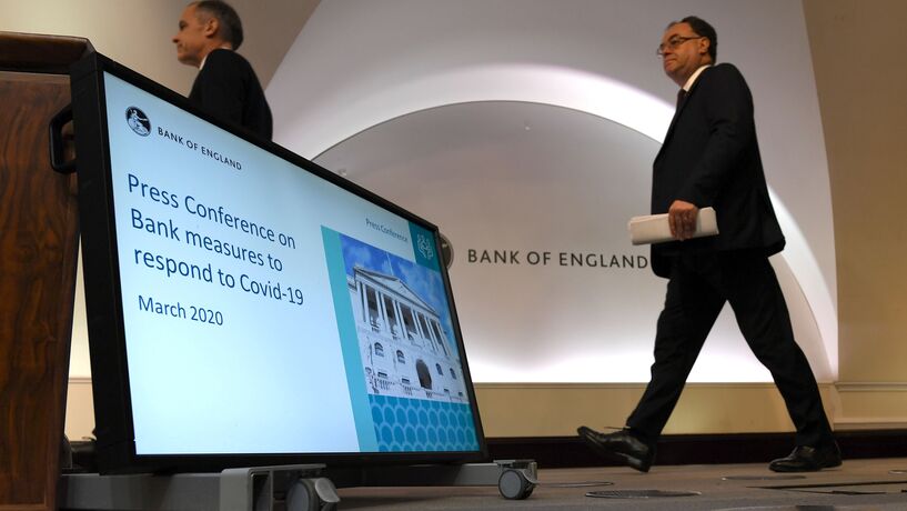 BoE alerta para contração de 30% no Reino Unido, mas mantém estímulos "on hold"