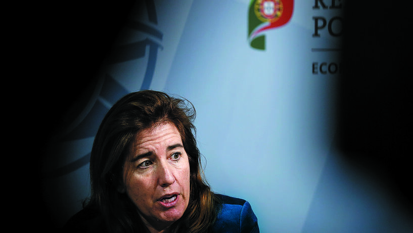 Segurança Social volta a adiar parte dos pagamentos a empresas em lay-off