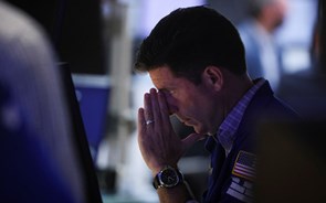 Wall Street fecha no vermelho com regresso de medo da Fed