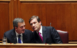 Miguel Relvas e Passos Coelho trocam ideias