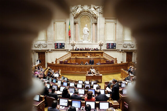 PS e Chega insistem no alívio nas comissões por amortização no crédito à habitação