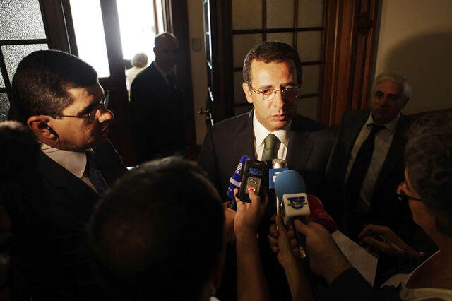 “Se há dinheiro para os subsídios, paguem”