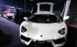 Lamborghini Aventador mais rápido que um avião