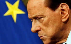 Berlusconi quer encabeçar lista às europeias mas UE refria os ânimos