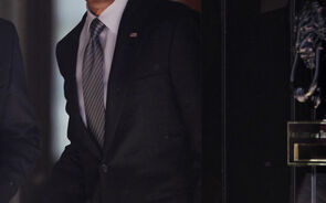 25 de Maio de 2011 - Barack Obama reúne-se com David Cameron em Londres para discutirem questões sobre a Líbia e a economia global. Após encontro com David Cameron, Obama irá discursar para as duas câmaras do parlamento britânico em Westminster Hall.