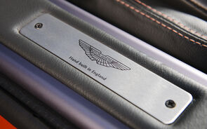 Aston Martin Virage Coupé Touchtronic 2