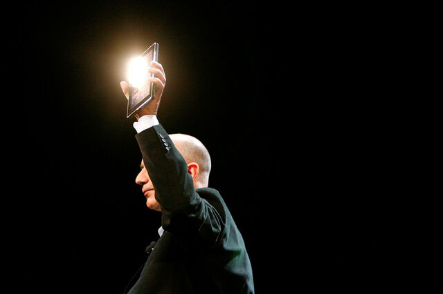 Jeff Bezos a menos de 5 mil milhões de euros de se tornar o homem mais rico do mundo 
