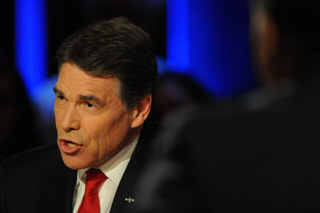 Perry quis extinguir o Departamento de Energia em 2012. Agora deve liderá-lo