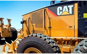 Caterpillar regista lucros acima do esperado no quatro trimestre