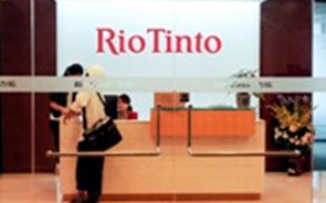 CEO da Rio Tinto sai após imparidade de 14 mil milhões de dólares