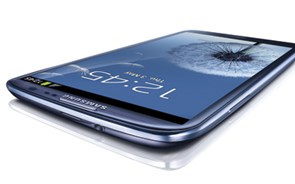 Lucros da Samsung superam expectativas com Galaxy a neutralizar iPhone 5