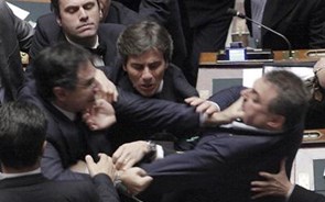 Agress&otilde;es no Parlamento italiano