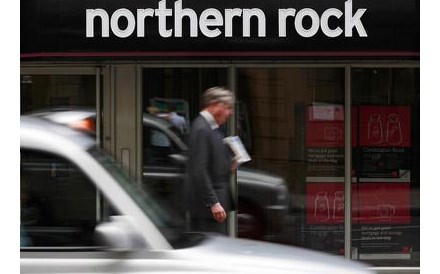 Osborne decide avan&ccedil;ar com venda do Northern Rock