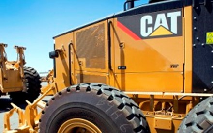 Caterpillar regista lucros acima do esperado no quatro trimestre