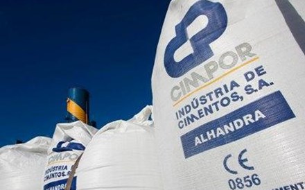 Cimpor sem alternativas sai da bolsa nacional