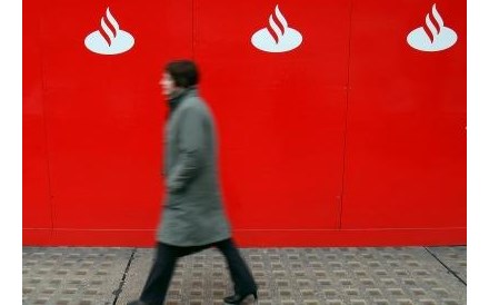 Acções do Banesto disparam 23% após oferta do Santander 