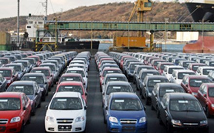 Exportações de automóveis caem 16,8% entre Janeiro e Maio de 2013