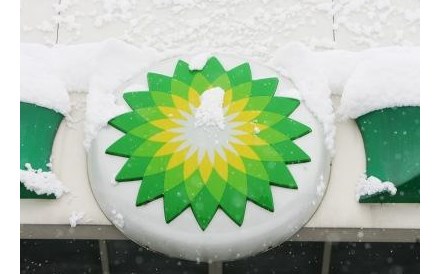 BP proibida de estabelecer novos contratos com o governo dos EUA