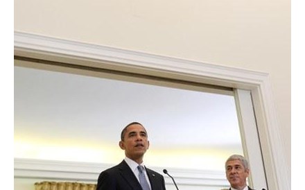 Obama quer ter &quot;menos reuni&otilde;es&quot; quando regressar a Portugal