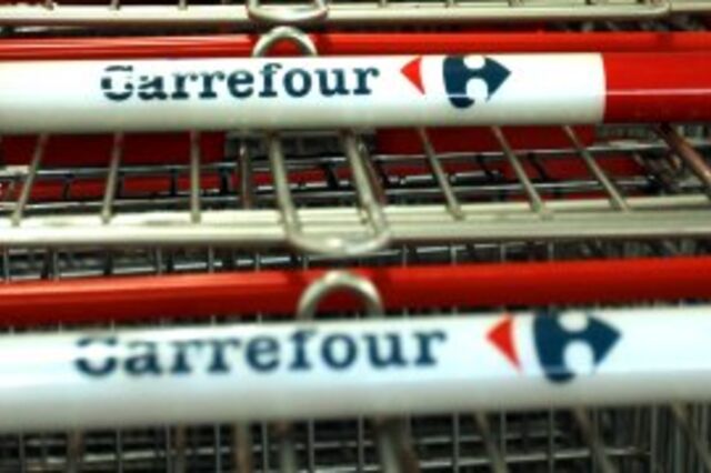 Fusões chegam ao retalho: Couche-Tard acena com 16 mil milhões à Carrefour
