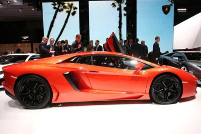 Coleccionador paga 2,1 milh&otilde;es de euros para ser &uacute;nico dono do Aventador J da Lamborghini