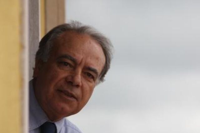 Carvalho da Silva: 'Não é possível reduzir impostos' 
