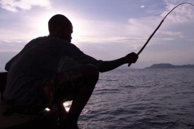 Lago potencialmente explosivo transformado em fonte energ&eacute;tica