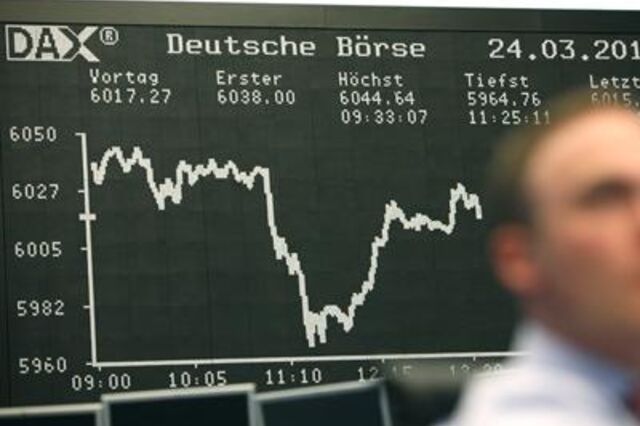 Bolsas europeias e petróleo somam na sessão mas perdem na semana