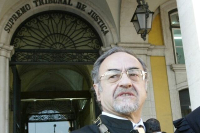 Divulga&ccedil;&atilde;o de escutas de S&oacute;crates pode valer indemniza&ccedil;&atilde;o