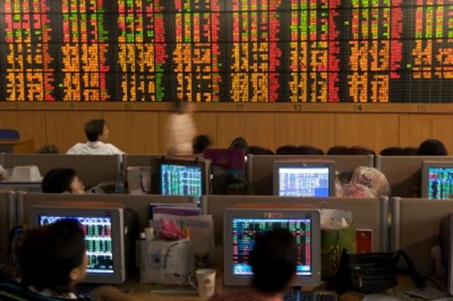 Acções asiáticas com mais longa série de ganhos em três anos