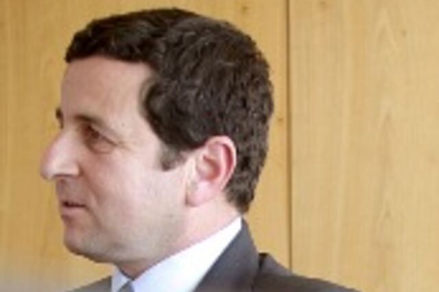 &quot;A distin&ccedil;&atilde;o entre p&uacute;blico e privado &eacute; uma mera aprecia&ccedil;&atilde;o ideol&oacute;gica&quot;