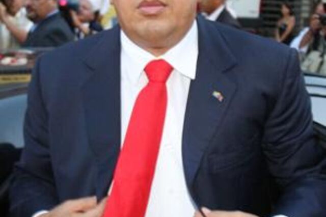 Chávez falta à tomada de posse