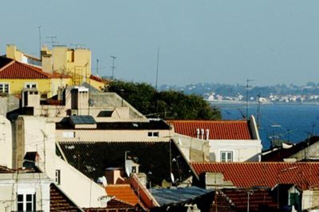 Renda média declarada ao Fisco é de 240 euros/mês