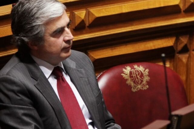 PCP e BE criticam palavras de Aguiar-Branco sobre subconcessão