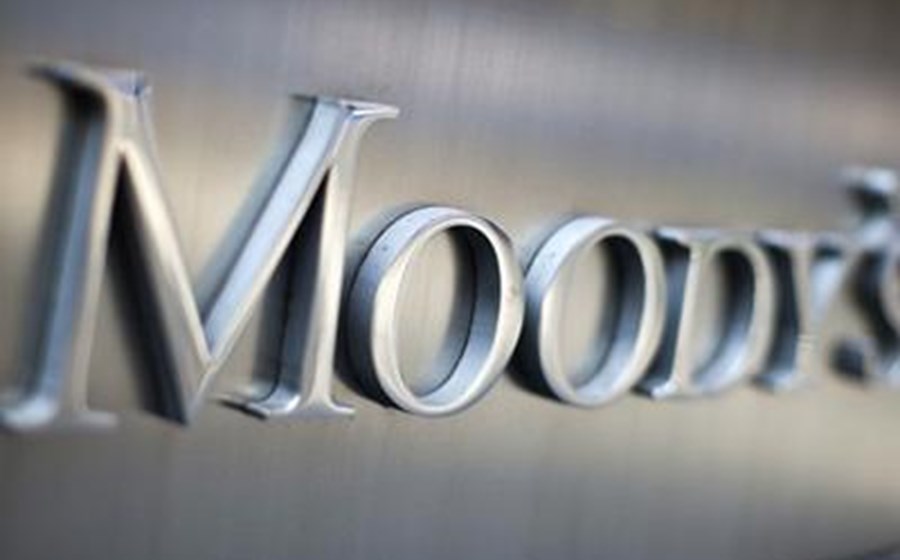 Moody’s reduz &quot;rating&quot; de 28 bancos espanh&oacute;is at&eacute; quatro n&iacute;veis