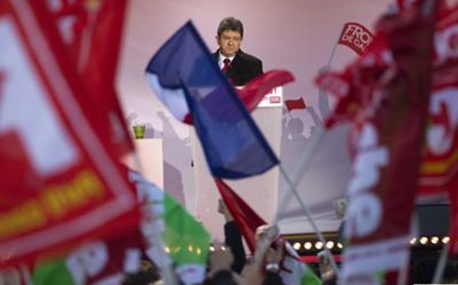 Candidato Jean-Luc M&eacute;lenchon apela &agrave; uni&atilde;o da esquerda para &quot;bater Sarkozy&quot;