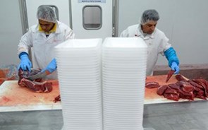 Preço da carne pode subir entre 20 a 30 cêntimos por quilo na próxima semana