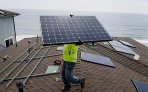 Novas instalações fotovoltaicas levam corte de 30% na remuneração 