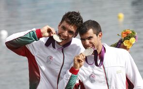 A medalha de prata de Emanuel Silva e Fernando Pimenta