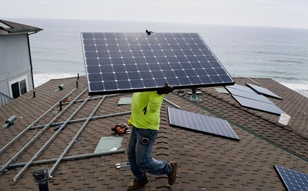 Centrais solares em licenciamento permitem abastecer cerca de 750 mil casas