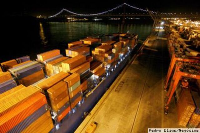 Governo admite discutir localização do terminal da Trafaria 