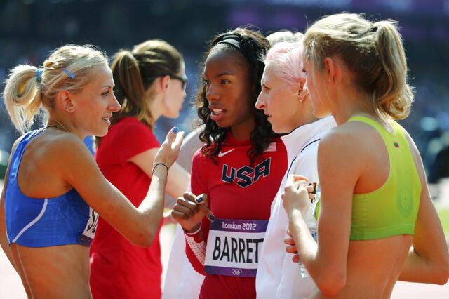 Bolas, muita água e bicicletas no dia em que Bolt fez história